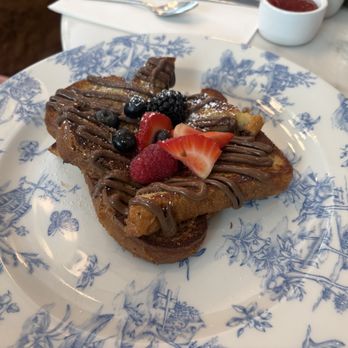 Little Hen - Houston - Nutella French Toast - Waffles Near Me - Houston, Texas Little Hen - Houston - Nutella French Toast - Waffles Near Me - Houston, Texas