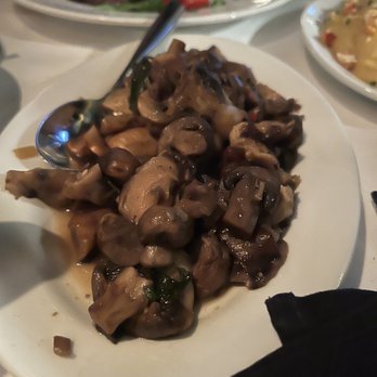 Arroyo Chop House - Sauteed Mountain Mushrooms - Steakhouses Near Me - Pasadena, California