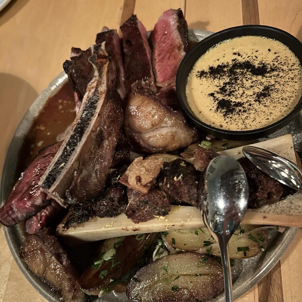 Hoogan et Beaufort - Large format steak: my steak connoisseurs approved, 5 stars - Canadian (New) Near Me - Montreal, Quebec Hoogan et Beaufort - Large format steak: my steak connoisseurs approved, 5 stars - Canadian (New) Near Me - Montreal, Quebec