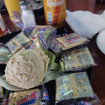 Goose's Sports Bar - Fish spread - Sports Bars Near Me - Largo, Florida Goose's Sports Bar - Fish spread - Sports Bars Near Me - Largo, Florida