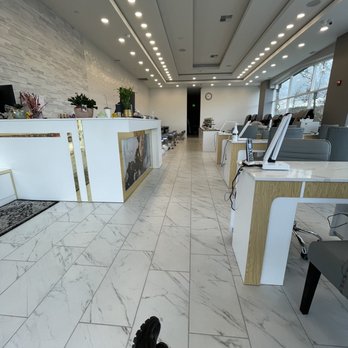 HT Nail Bar - Nail Salons Near Me - Tukwila, Washington
