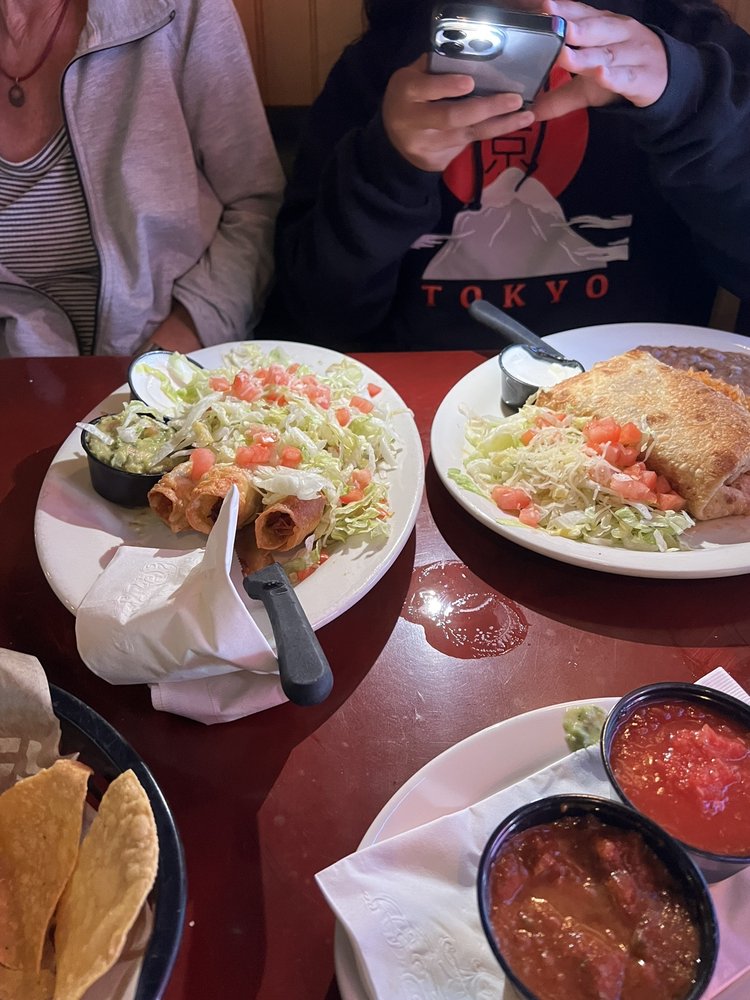 Food from Buen Apetito