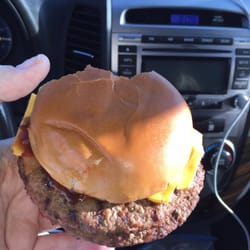 Burger King - THIS SPOT WON'T GIVE U SPACE TO EXPLAIN‼ BAD YELP!