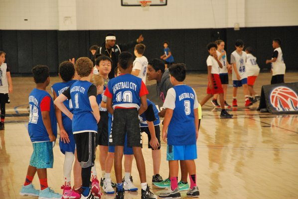 Basketball City by null