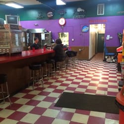 Pizza Factory - Old school parlor