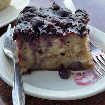 Sausalito Bakery & Cafe - Blubbery budding cake - Coffee & Tea Near Me - Sausalito, California