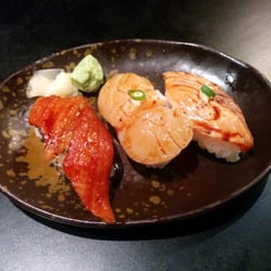 日本料理和亭 - Grilled sushi trio