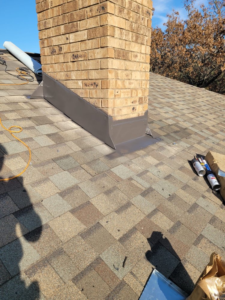 Slide of L&R Medina’s Roofing