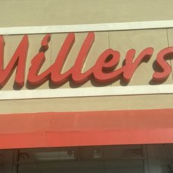 Miller's Neighborhood Market - Name front sign