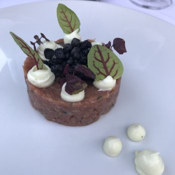 Landhotel Weißes Roß - Tatar/ mega lecker gewürzt..... dazu gibts geröstetes gebuttertes Brot! - Hotels Near Me - Illschwang, BY Landhotel Weißes Roß - Tatar/ mega lecker gewürzt..... dazu gibts geröstetes gebuttertes Brot! - Hotels Near Me - Illschwang, BY