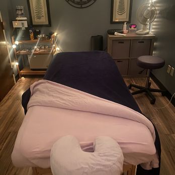 Heartfelt Wellness - Adrianne's space - Reflexology Near Me - Essex, Maryland Heartfelt Wellness - Adrianne's space - Reflexology Near Me - Essex, Maryland