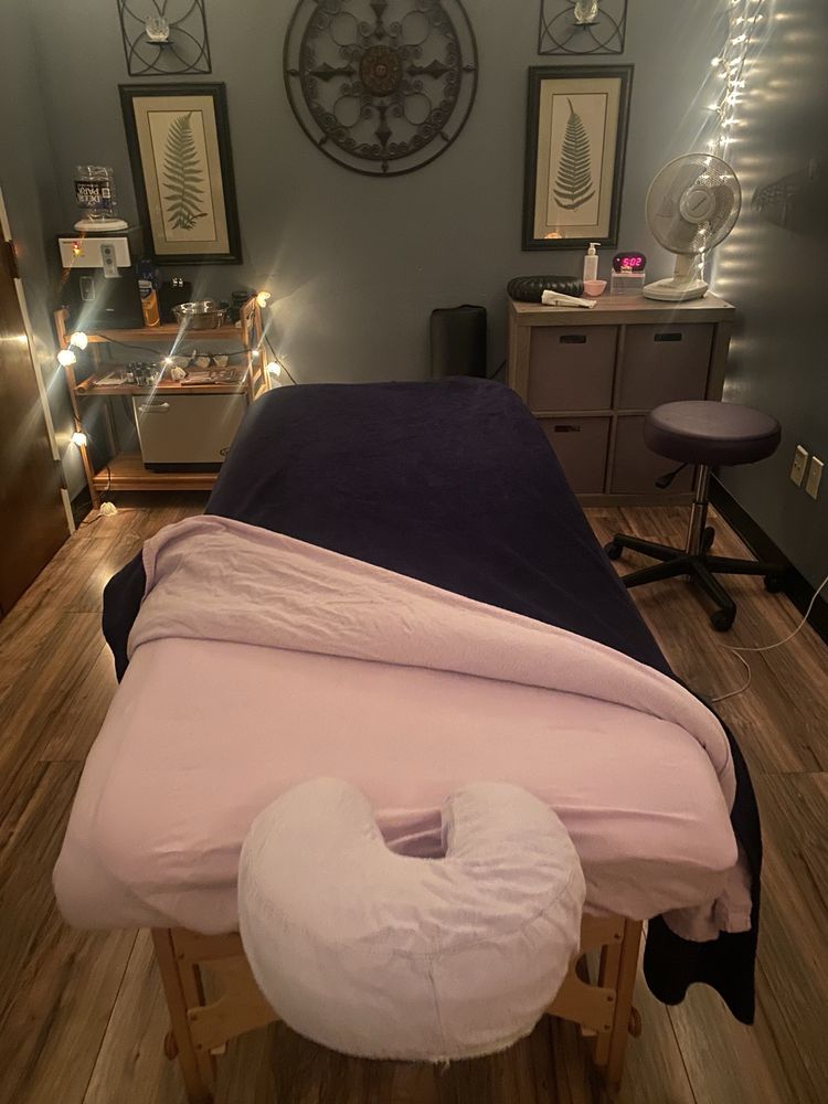 Heartfelt Wellness Logo