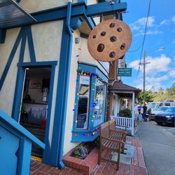 Red Moose Cookie - Red Moose Cookie Company - outside