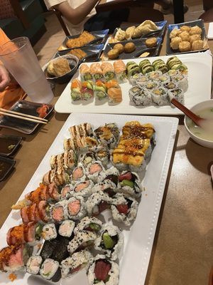 Nijiya Sushi by null
