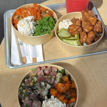 Ohana Superette - Sea salt tuna I believe . Salmon bowl and crispy chicken - Hawaiian Near Me - Los Angeles, California