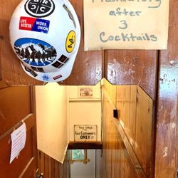 Tom's Place Cafe