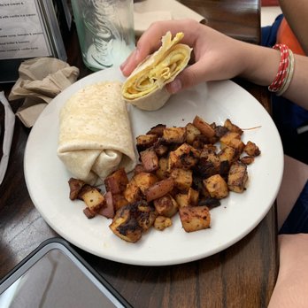 Franklin Spa - Egg and cheese wrap - Breakfast & Brunch Near Me - Newport, Rhode Island