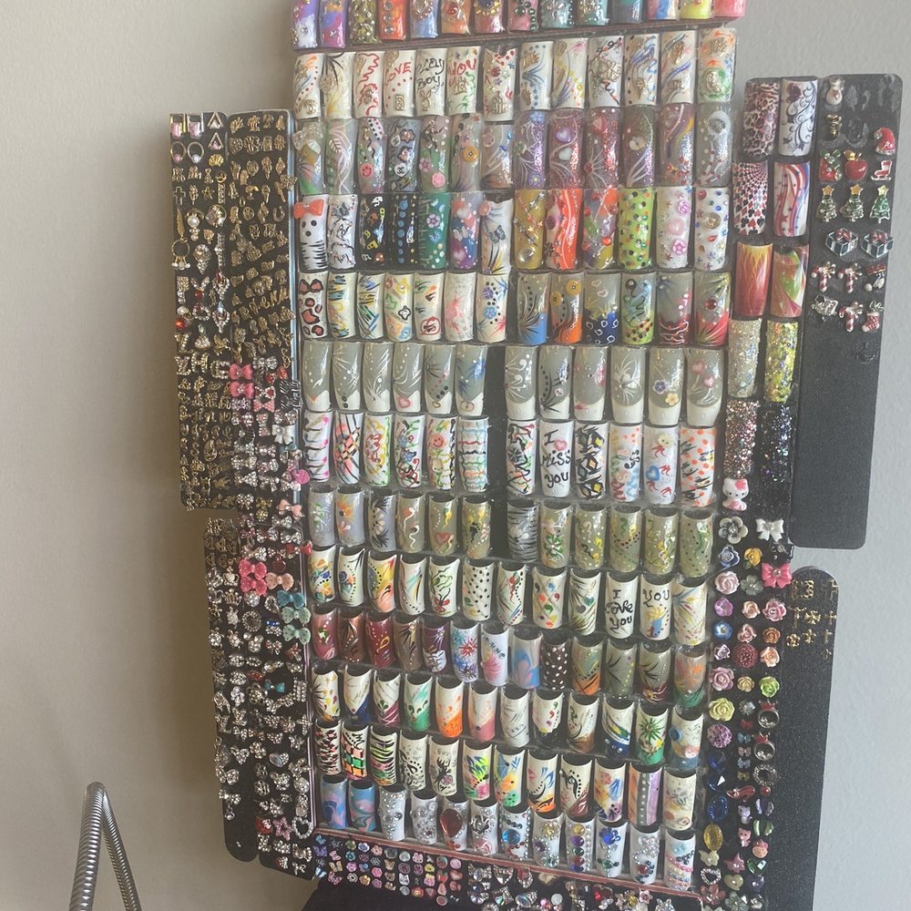 Foxy Nails - This is a sample of nail designs by Hollywood Mike - Nail Salons Near Me - Midlothian, Virginia