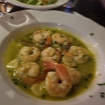 La Bodeguita Restaurant - Camarones Al Ajillo - Spanish Near Me - Hialeah, Florida La Bodeguita Restaurant - Camarones Al Ajillo - Spanish Near Me - Hialeah, Florida