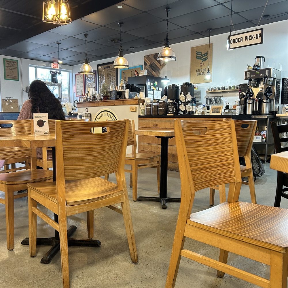 Coffee Hub - Seating area - Coffee & Tea Near Me - Beavercreek, Ohio Coffee Hub - Seating area - Coffee & Tea Near Me - Beavercreek, Ohio