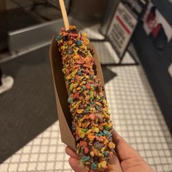 Cowafornia Ice Cream - Frozen Banana with fruity pebbles