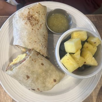 Garden Table - Breakfast burrito - Breakfast & Brunch Near Me - Carmel, Indiana
