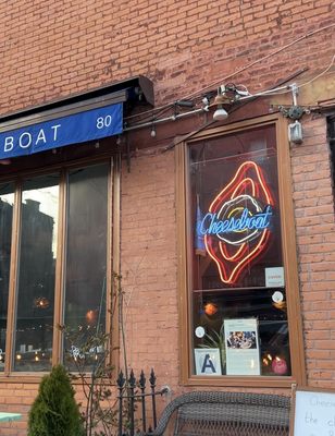 Cheeseboat Williamsburg by null