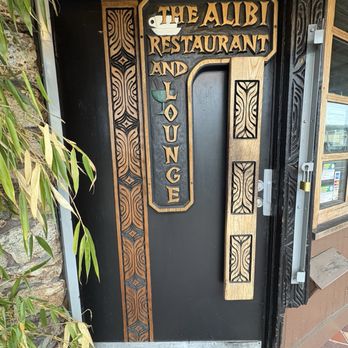 The Alibi Tiki Lounge - Front door - Karaoke Near Me - Portland, Oregon