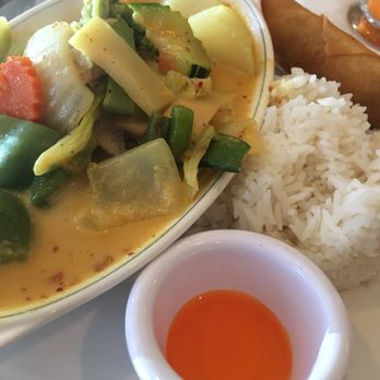 Tum Nak Thai - YELLOW CURRY W/VEGETABLES - Thai Near Me - Mesa, Arizona Tum Nak Thai - YELLOW CURRY W/VEGETABLES - Thai Near Me - Mesa, Arizona