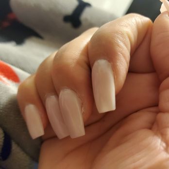 Lecheta Nail Bar - Ledges on the side - Nail Salons Near Me - Bellflower, California