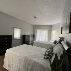 Lakewood Park Manor