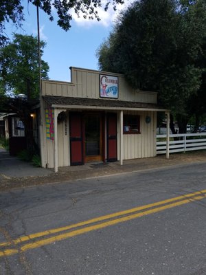 Columbia Kate's Bakery by null