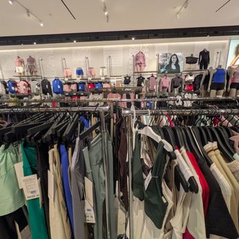 Lululemon - Sports Wear Near Me - Carlsbad, California