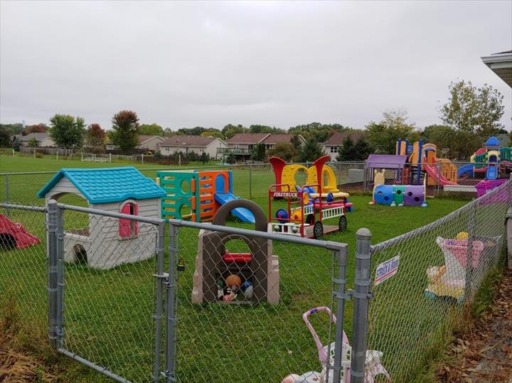 Wee Ones Child Care Center - childcare center in Evansville, WI