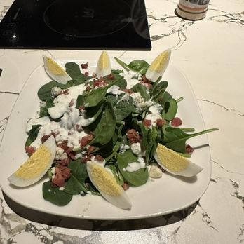 The Melting Pot - Fancy spinach salad - Fondue Near Me - Chesterfield, Missouri