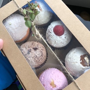 The Salted Cake - Such a sweet pickup box -- sturdy and cute! - Cupcakes Near Me - Roseville, Minnesota The Salted Cake - Such a sweet pickup box -- sturdy and cute! - Cupcakes Near Me - Roseville, Minnesota