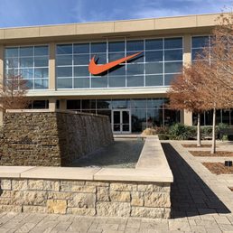nike store lubboxk
