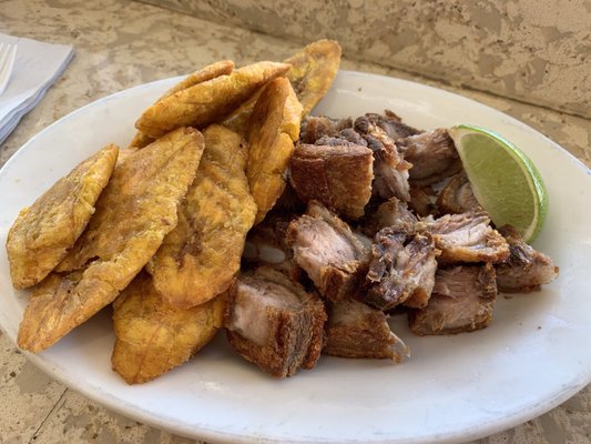 Elsa La Reina del Chicharron by null