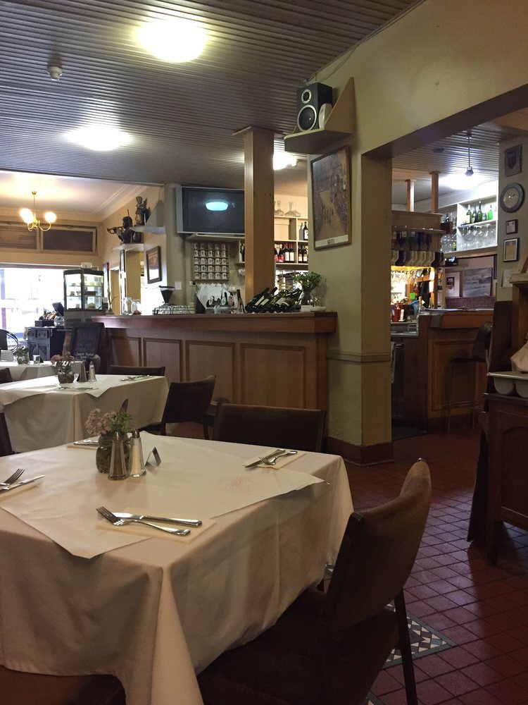 CAFE MARTINI Updated April 2024 87 Murphy St, Wangaratta Victoria