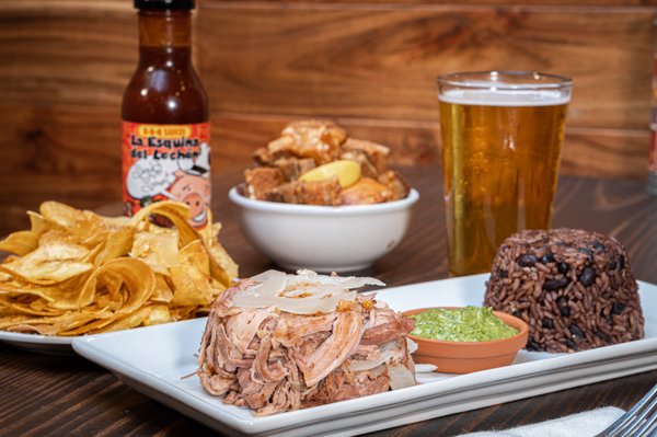 La Esquina del Lechon by null
