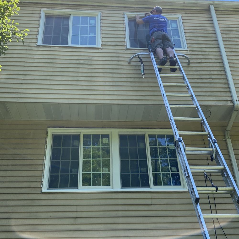 Metropolitan Window Company - My glider windows - Windows Installation Near Me - Pittsburgh, Pennsylvania Metropolitan Window Company - My glider windows - Windows Installation Near Me - Pittsburgh, Pennsylvania