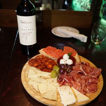 Madrid Tapas Y Vinos - Tabla mix Iberica (charcuterie) - Spanish Near Me - Miami, Florida Madrid Tapas Y Vinos - Tabla mix Iberica (charcuterie) - Spanish Near Me - Miami, Florida