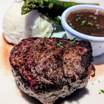 On The Kirb - Steak night Filet Mignon 2023 - Sports Bars Near Me - Houston, Texas On The Kirb - Steak night Filet Mignon 2023 - Sports Bars Near Me - Houston, Texas