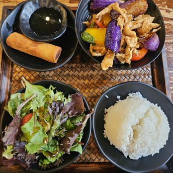 Kin Long Beach - Lunch special chicken eggplant basil - Thai Near Me - Long Beach, California Kin Long Beach - Lunch special chicken eggplant basil - Thai Near Me - Long Beach, California