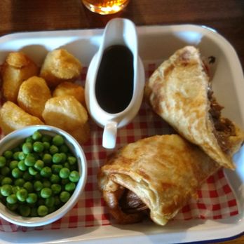 Three Magpies - Yorkshire pudding wrap with peas and potatoes - Pubs Near Me - Hounslow, XGL Three Magpies - Yorkshire pudding wrap with peas and potatoes - Pubs Near Me - Hounslow, XGL