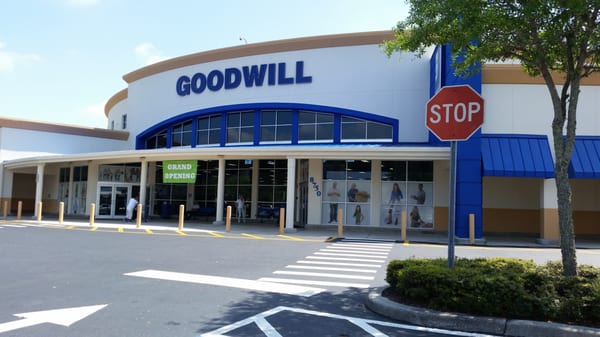 Goodwill, 8750 E State Road 70, Bradenton, FL, Vintage Clothing Stores