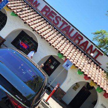 El Sombrero - The outside. Looks outdated but this place is so good. All it takes is one time and you are hooked. - Mexican Near Me - El Monte, California El Sombrero - The outside. Looks outdated but this place is so good. All it takes is one time and you are hooked. - Mexican Near Me - El Monte, California