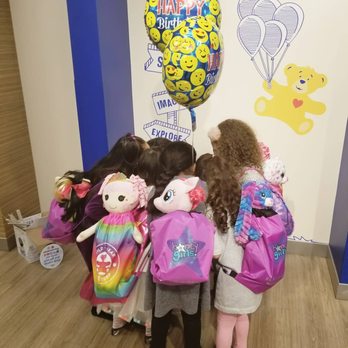 Build-A-Bear Workshop - Toy Stores Near Me - Northridge, California