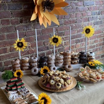 Dough Hut - Coffee & Tea Near Me - Long Beach, New York