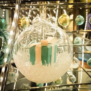 Tiffany & Co. - Breakfast and Tiffany's! The best of all worlds! - Jewelry Near Me - Las Vegas, Nevada Tiffany & Co. - Breakfast and Tiffany's! The best of all worlds! - Jewelry Near Me - Las Vegas, Nevada